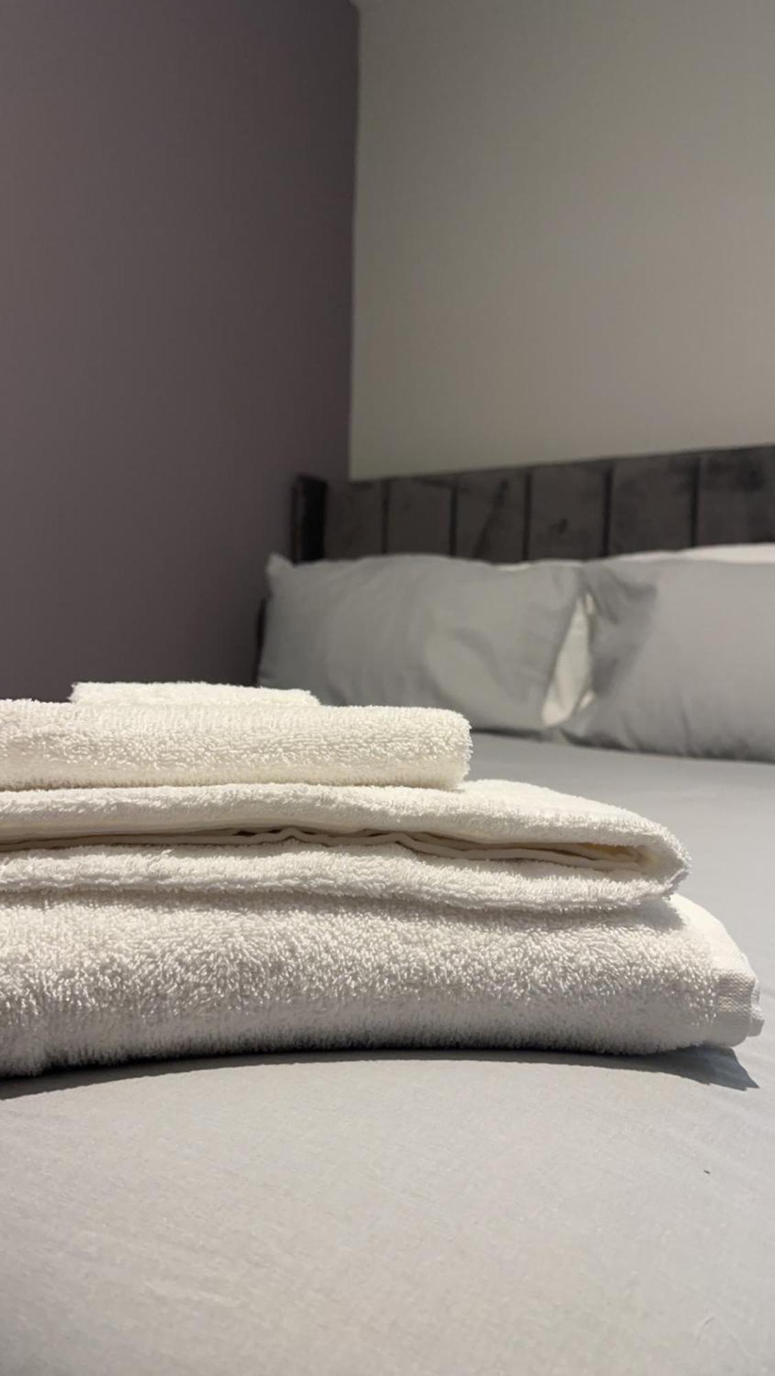 Castle Rise Accommodation Кингстън ъпон Хъл Екстериор снимка
